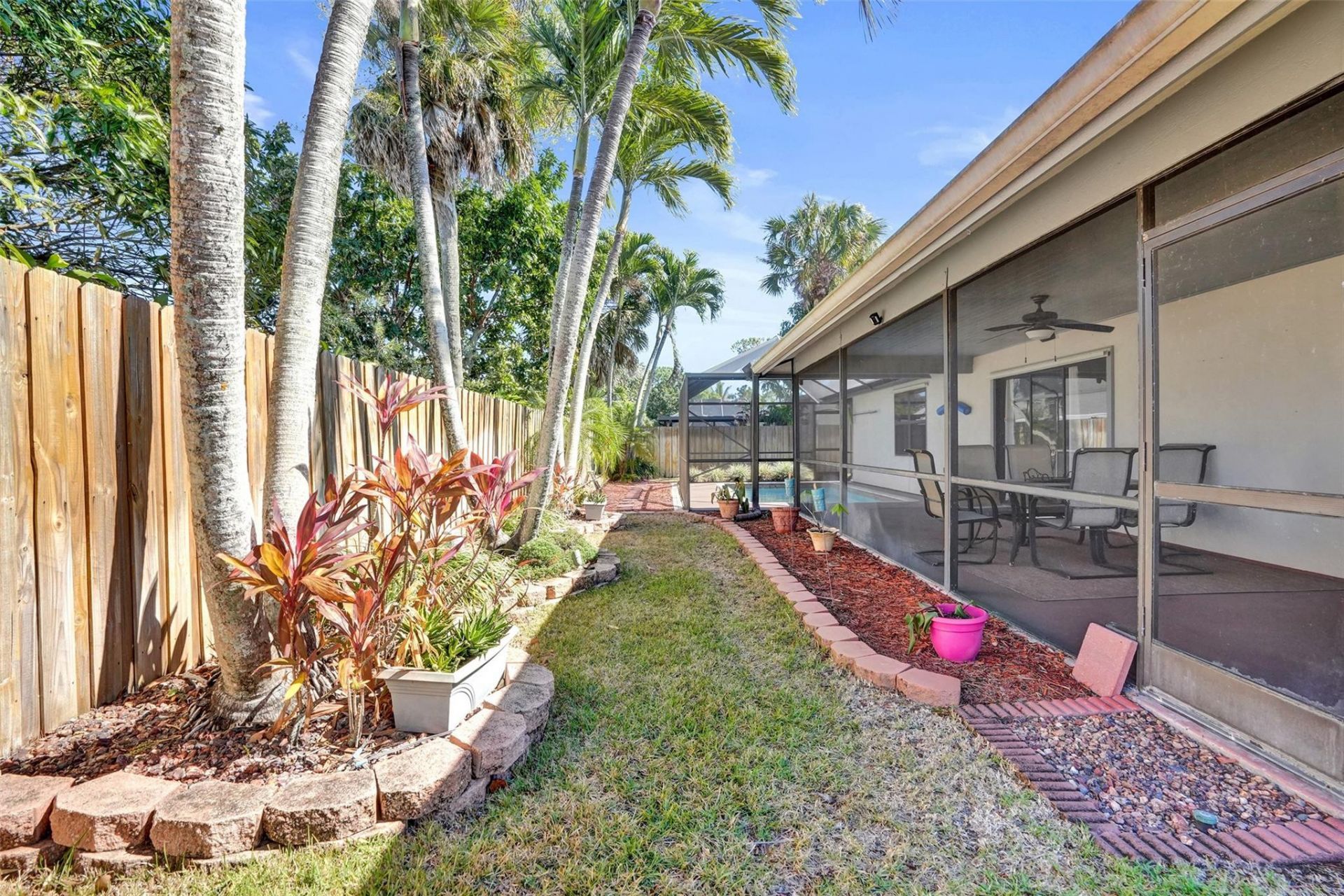 141 Roycourt Circle, Royal Palm Beach, FL 33411 Photo