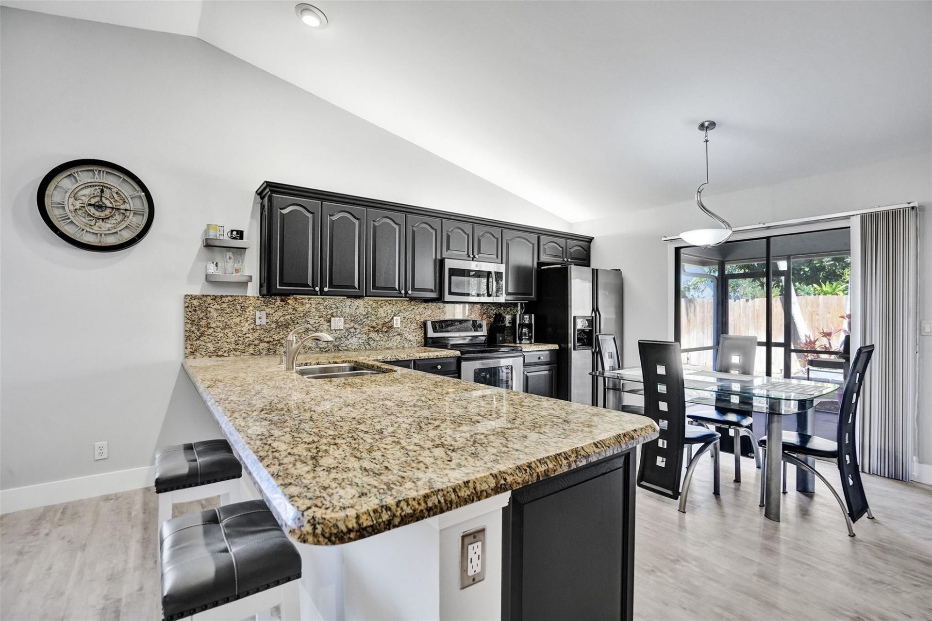 141 Roycourt Circle, Royal Palm Beach, FL 33411 Photo