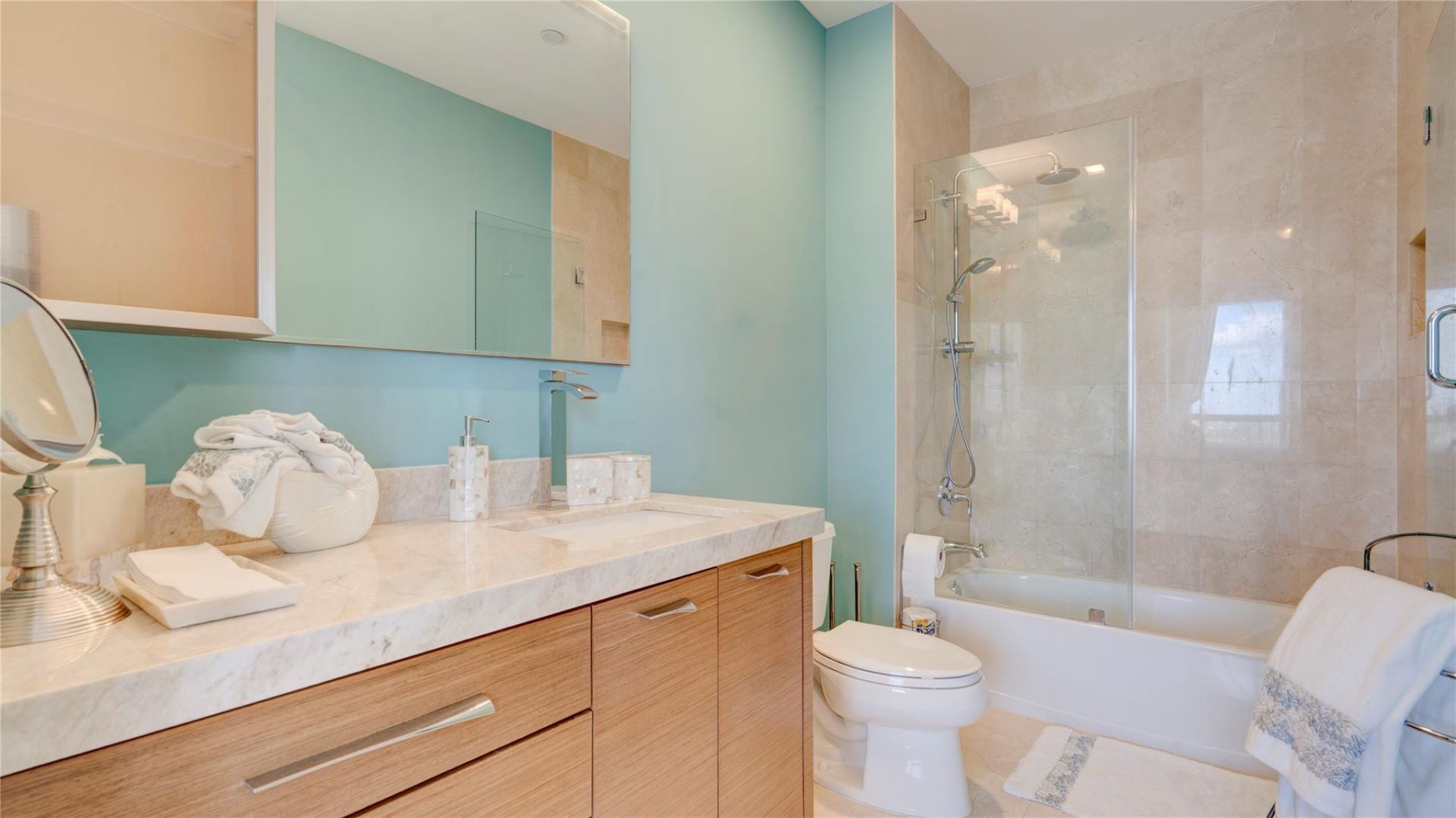 4240 Galt Ocean Dr, Unit 2303, Fort Lauderdale, FL 33308 Photo