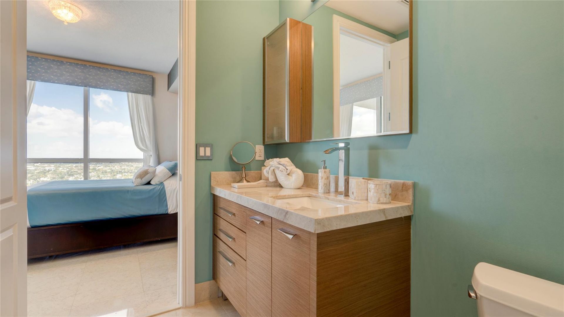 4240 Galt Ocean Dr, Unit 2303, Fort Lauderdale, FL 33308 Photo