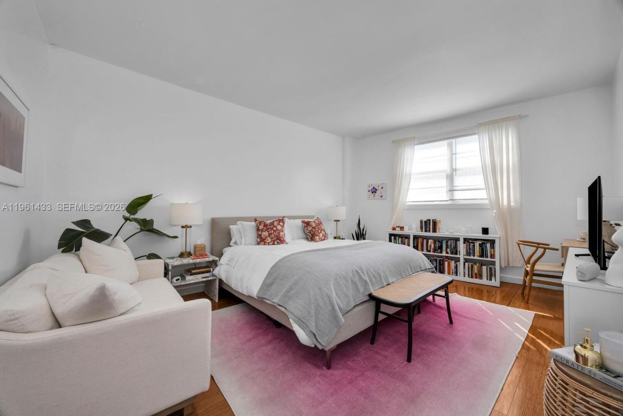 90 Edgewater Dr , Unit PH25, Coral Gables, FL 33133 Photo