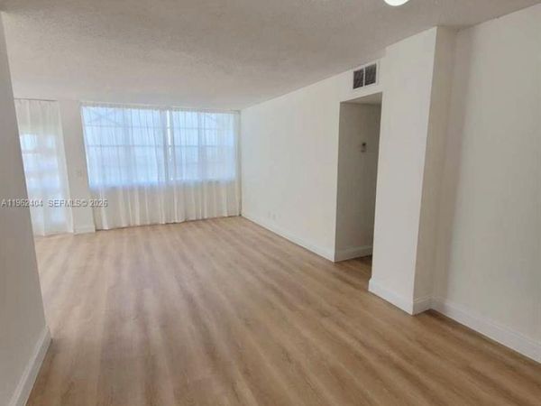 2025 NE 164th St, Unit 816, North Miami Beach, FL 33162