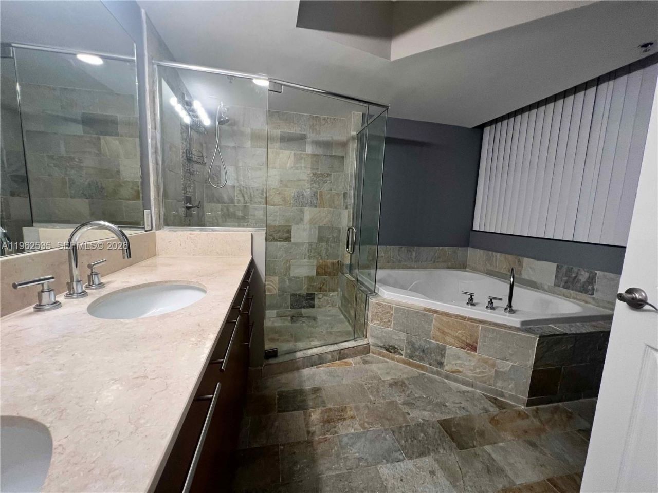 2641 N Flamingo Rd , Unit 1701N, Sunrise, FL 33323 Photo