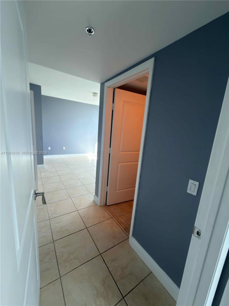 2641 N Flamingo Rd , Unit 1701N, Sunrise, FL 33323 Photo