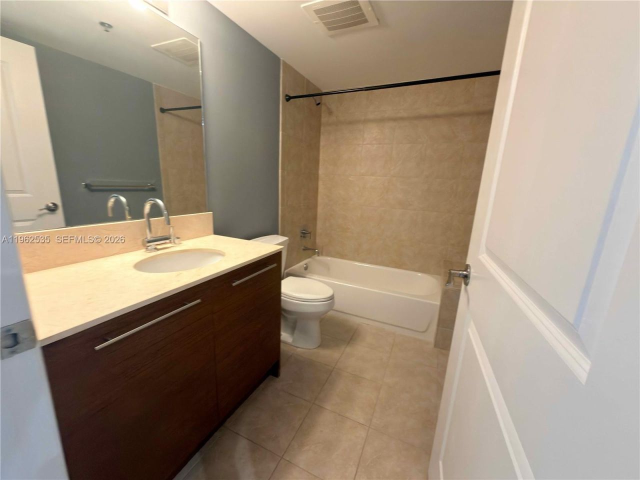 2641 N Flamingo Rd , Unit 1701N, Sunrise, FL 33323 Photo