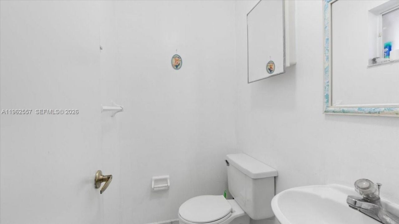 7568 W 4th Ct , Hialeah, FL 33014 Photo