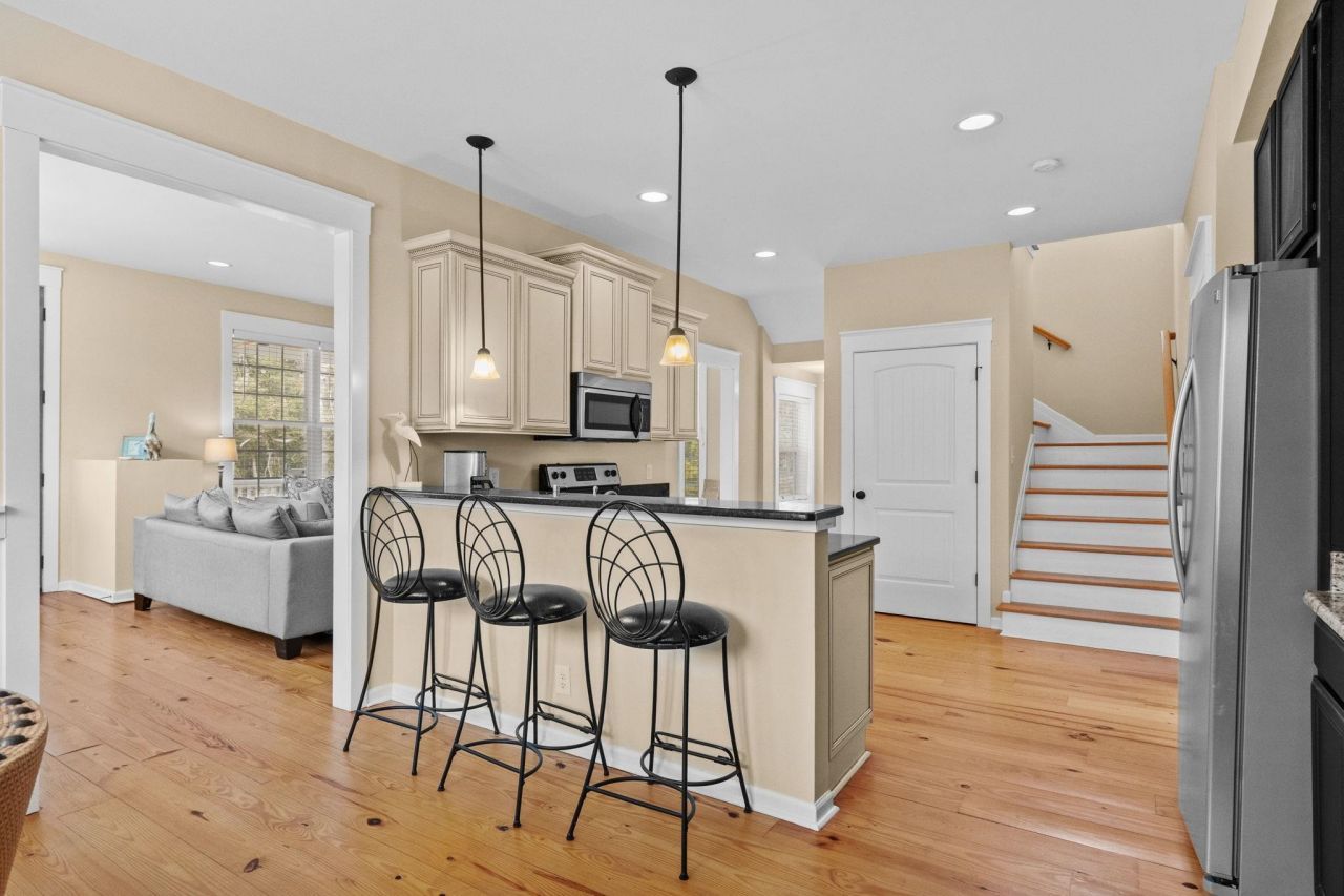 8 Sandlapper Way Photo 13