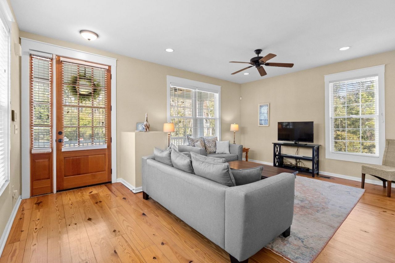 8 Sandlapper Way Photo 8