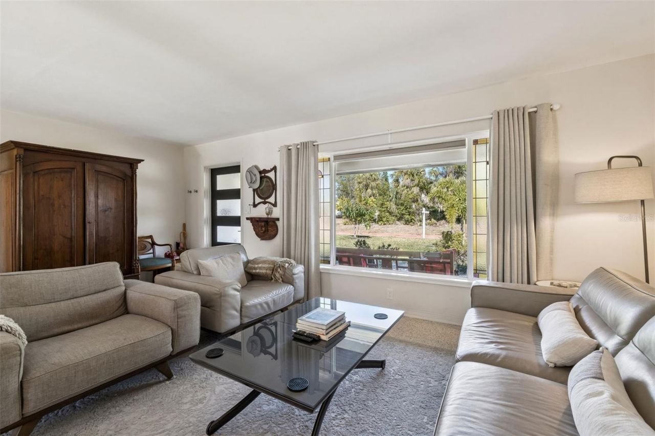 2000 Serpentine Circle S, Saint Petersburg, FL 33712 Photo