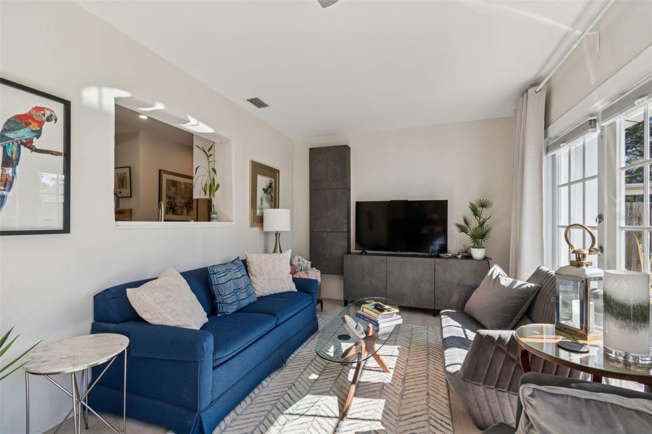 2000 Serpentine Circle S, Saint Petersburg, FL 33712 Photo