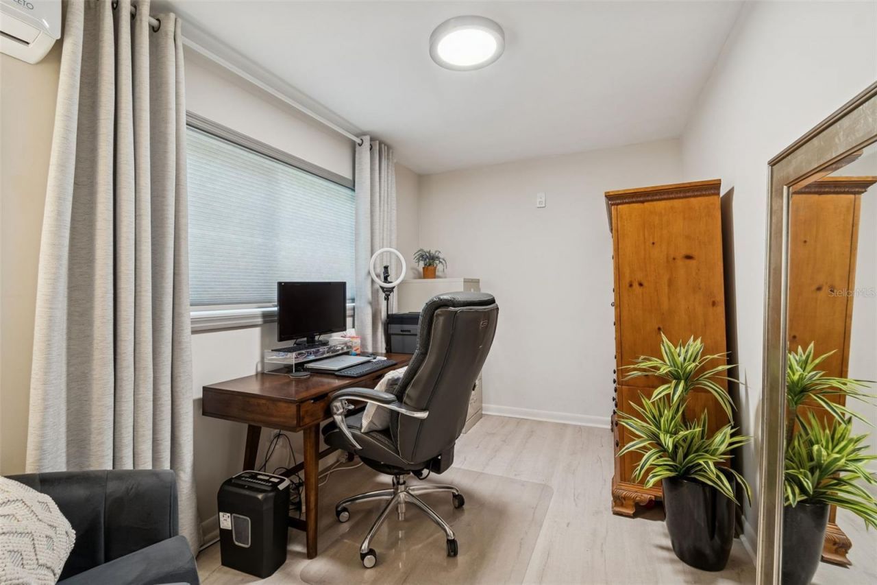 2000 Serpentine Circle S, Saint Petersburg, FL 33712 Photo