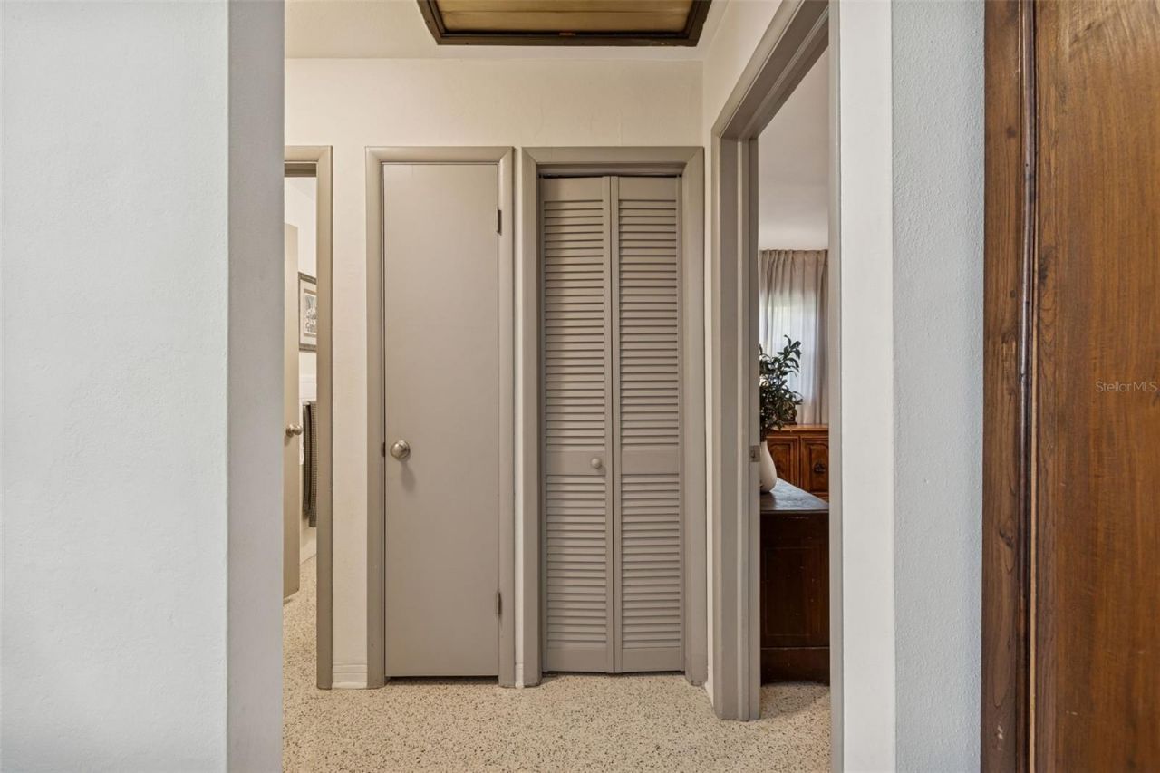 2000 Serpentine Circle S, Saint Petersburg, FL 33712 Photo