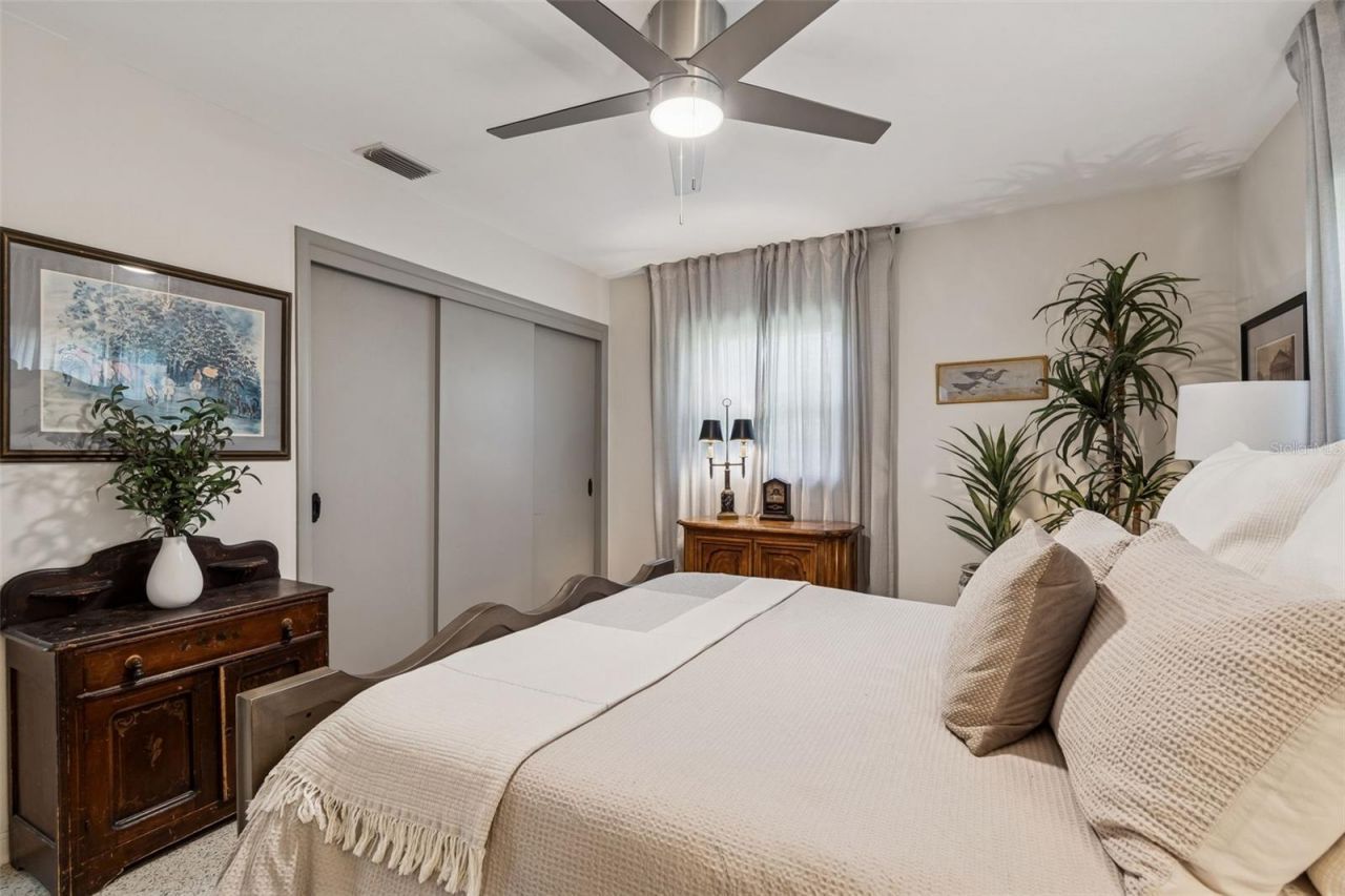 2000 Serpentine Circle S, Saint Petersburg, FL 33712 Photo