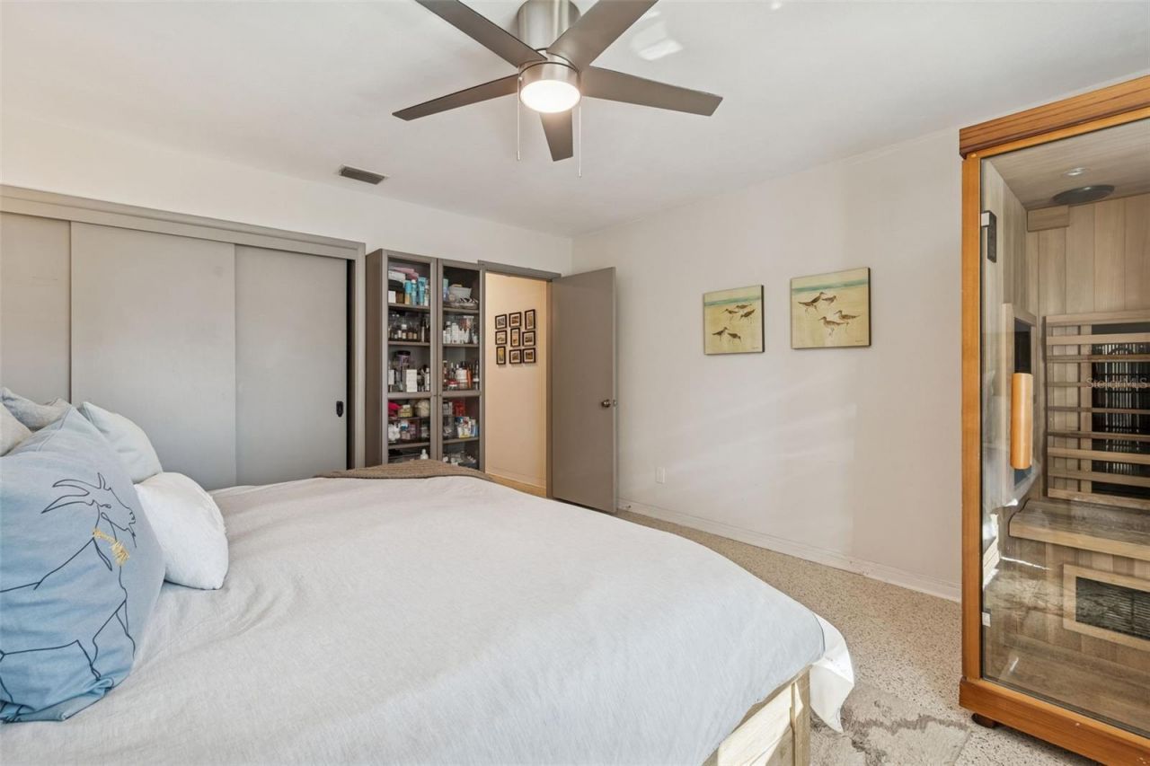 2000 Serpentine Circle S, Saint Petersburg, FL 33712 Photo