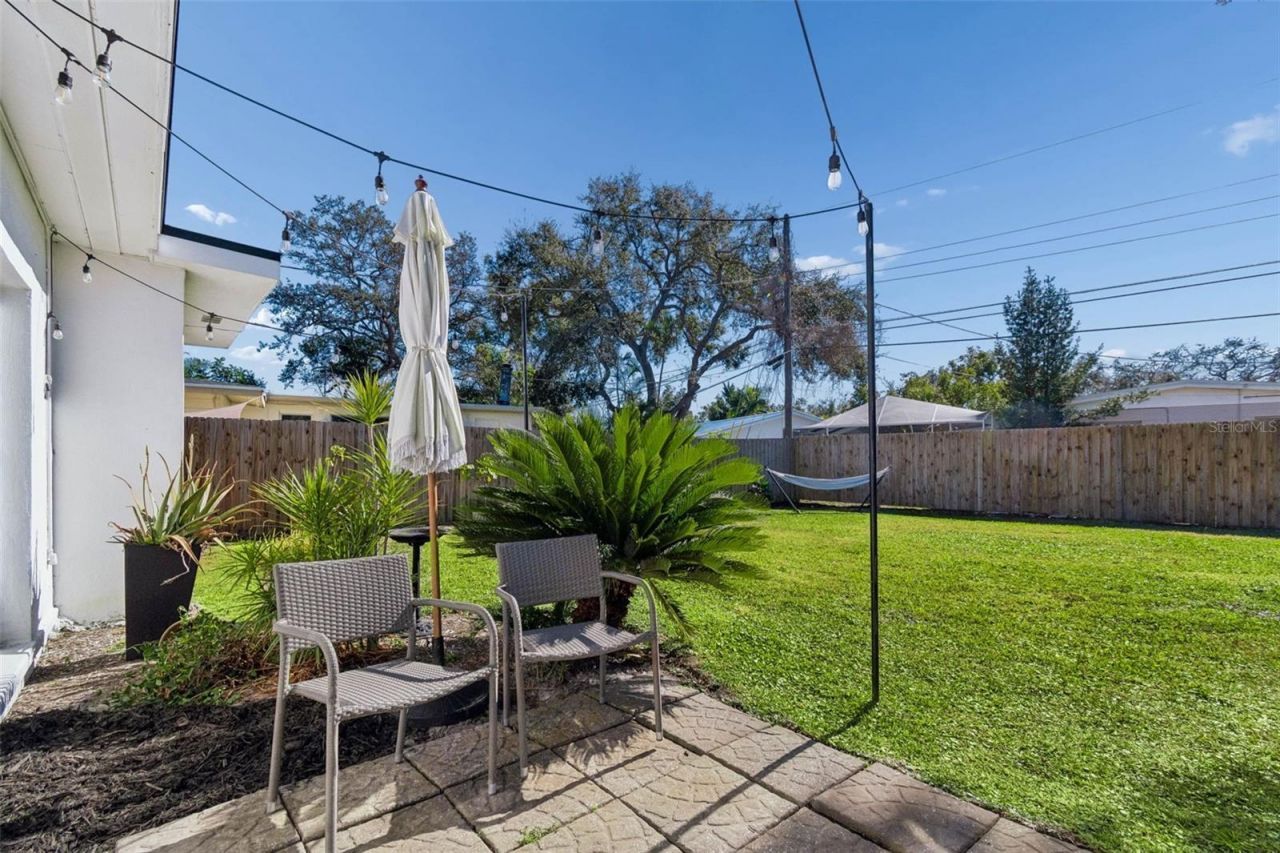 2000 Serpentine Circle S, Saint Petersburg, FL 33712 Photo