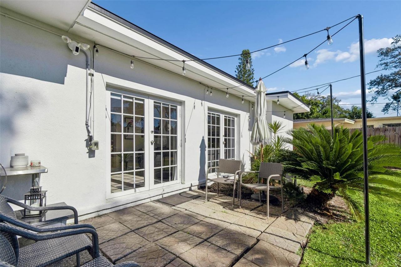 2000 Serpentine Circle S, Saint Petersburg, FL 33712 Photo