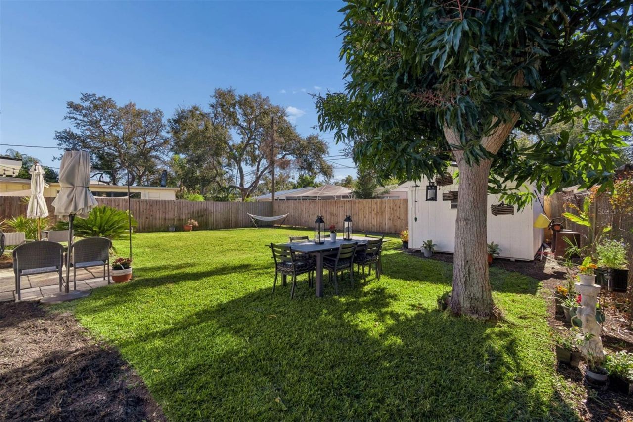 2000 Serpentine Circle S, Saint Petersburg, FL 33712 Photo