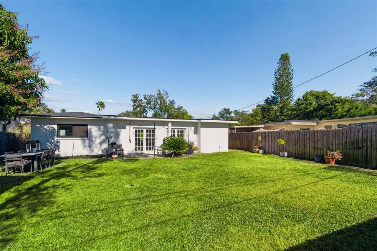 2000 Serpentine Circle S, Saint Petersburg, FL 33712 Photo