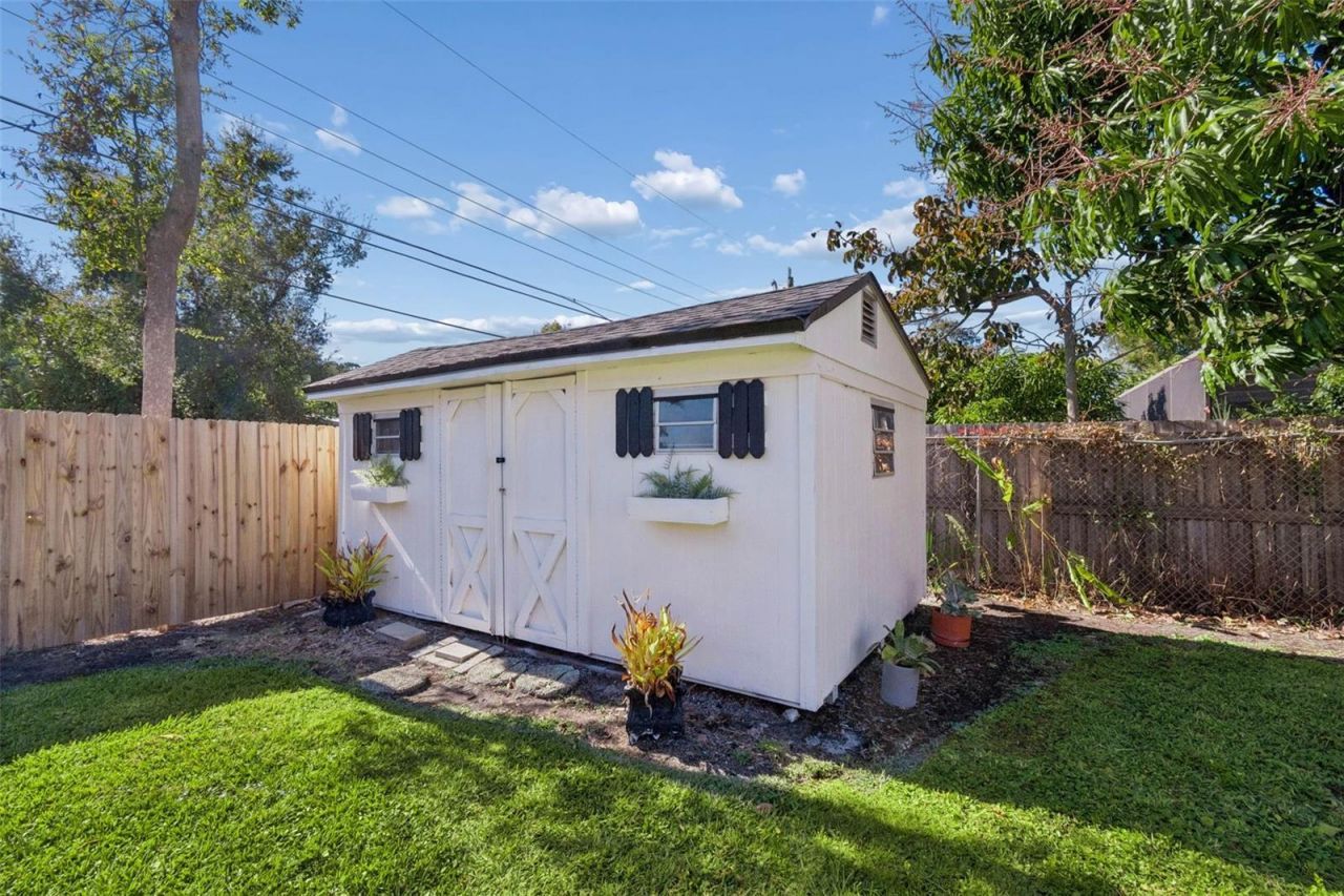 2000 Serpentine Circle S, Saint Petersburg, FL 33712 Photo