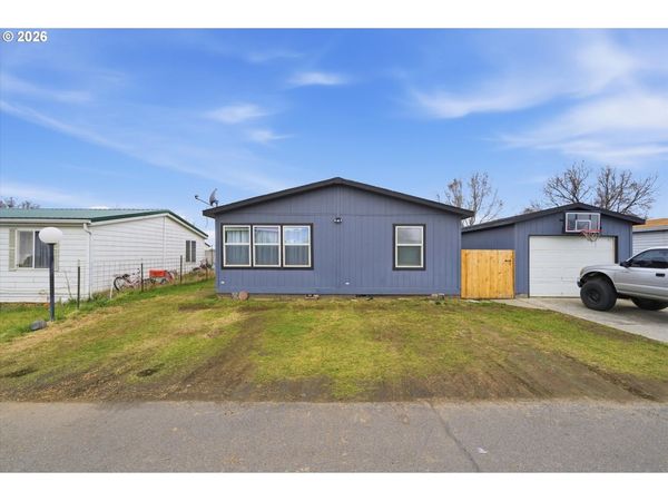 1739 NE 2nd PL, Hermiston, OR 97838