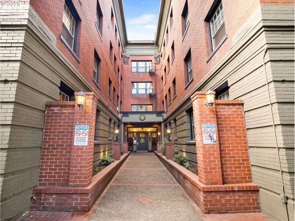 2109 NW IRVING ST, Unit 101, Portland, OR 97210