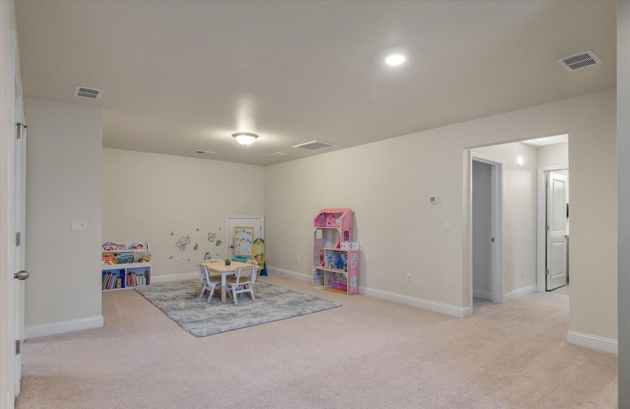 511 Kilarney Road Photo 28