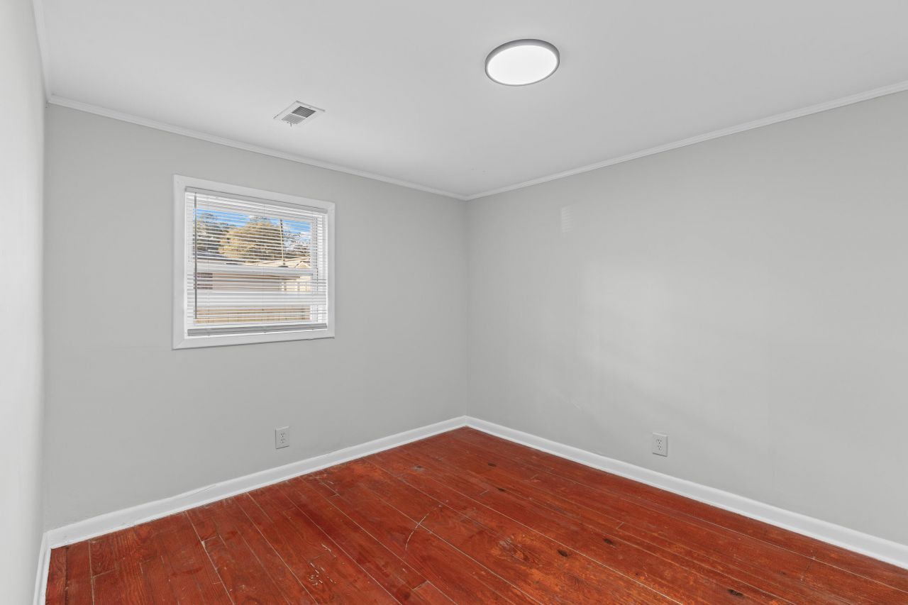 104 Atlantic Street Photo 25