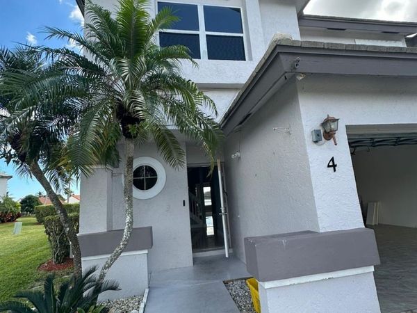7700 Stone Harbour Drive, Unit 4, Lake Worth, FL 33467