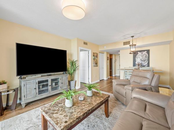 610 W Las Olas Blvd, Unit 514, Fort Lauderdale, FL 33312