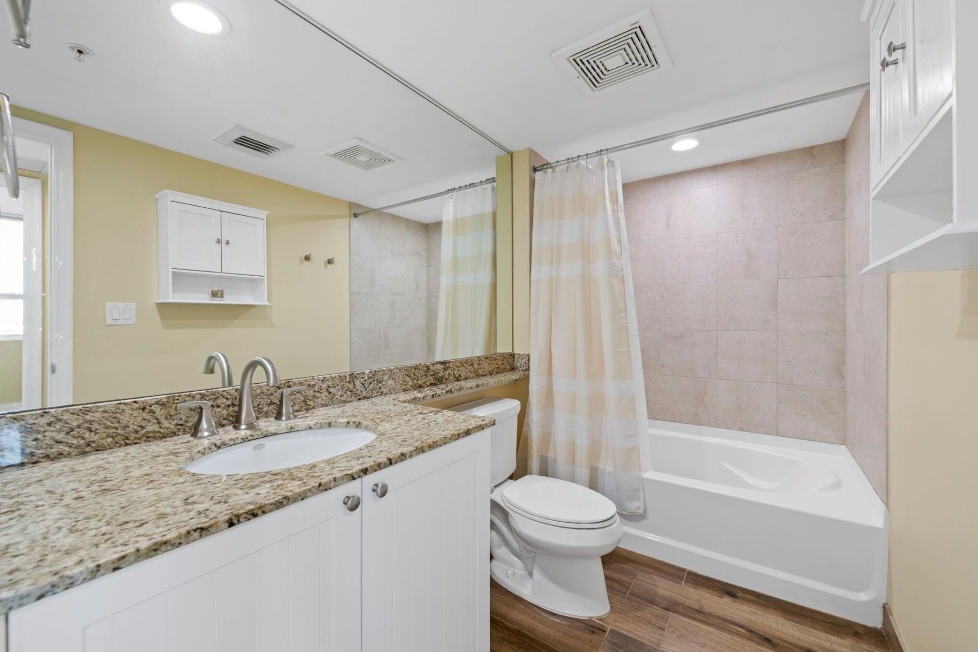 610 W Las Olas Blvd, Unit 514, Fort Lauderdale, FL 33312 Photo