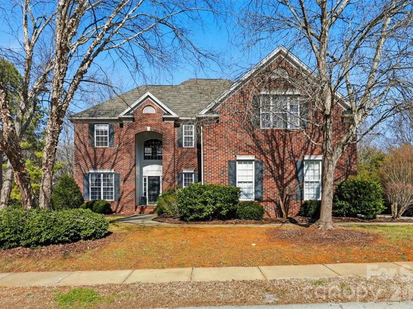 8526 Wren Creek Drive, Charlotte, NC 28269