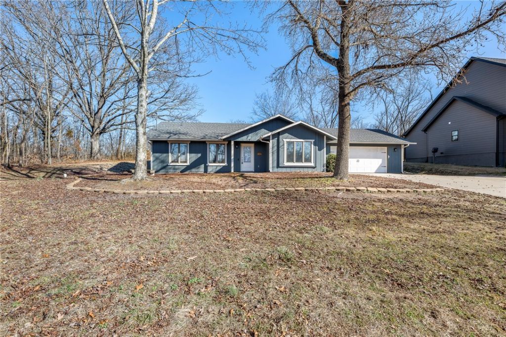 19 Coalburn Circle, Bella Vista, AR 72715 Main Photo