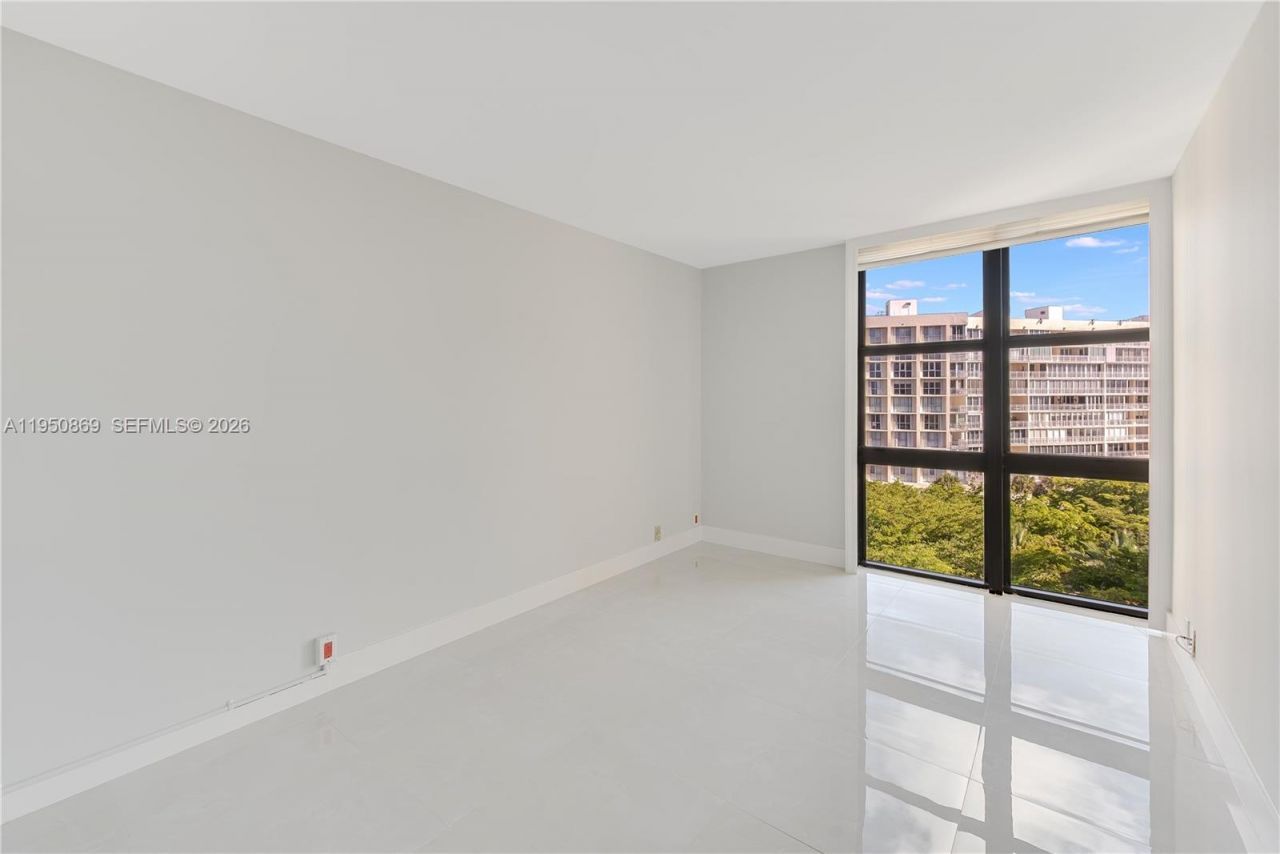 1121 Crandon Blvd, Unit F601, Key Biscayne, FL 33149 Photo