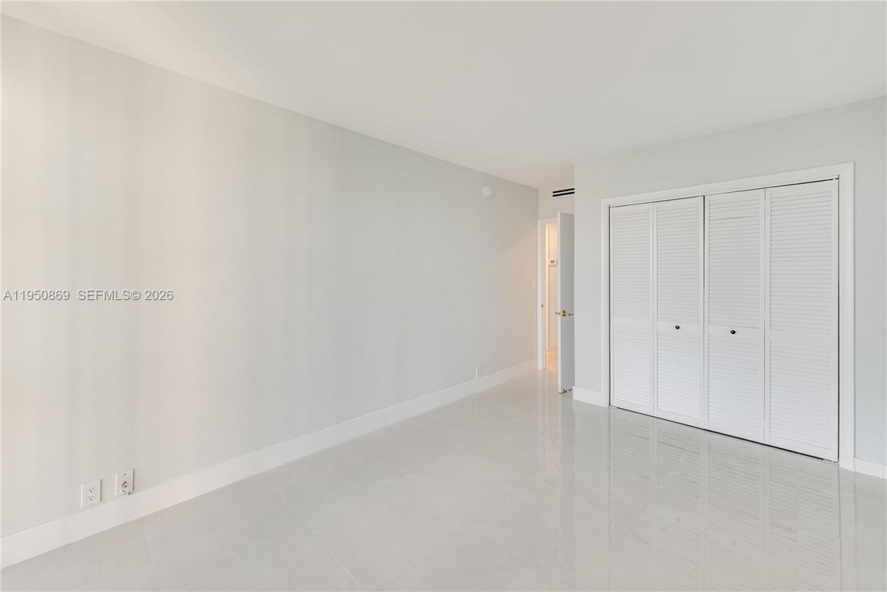 1121 Crandon Blvd, Unit F601, Key Biscayne, FL 33149 Photo