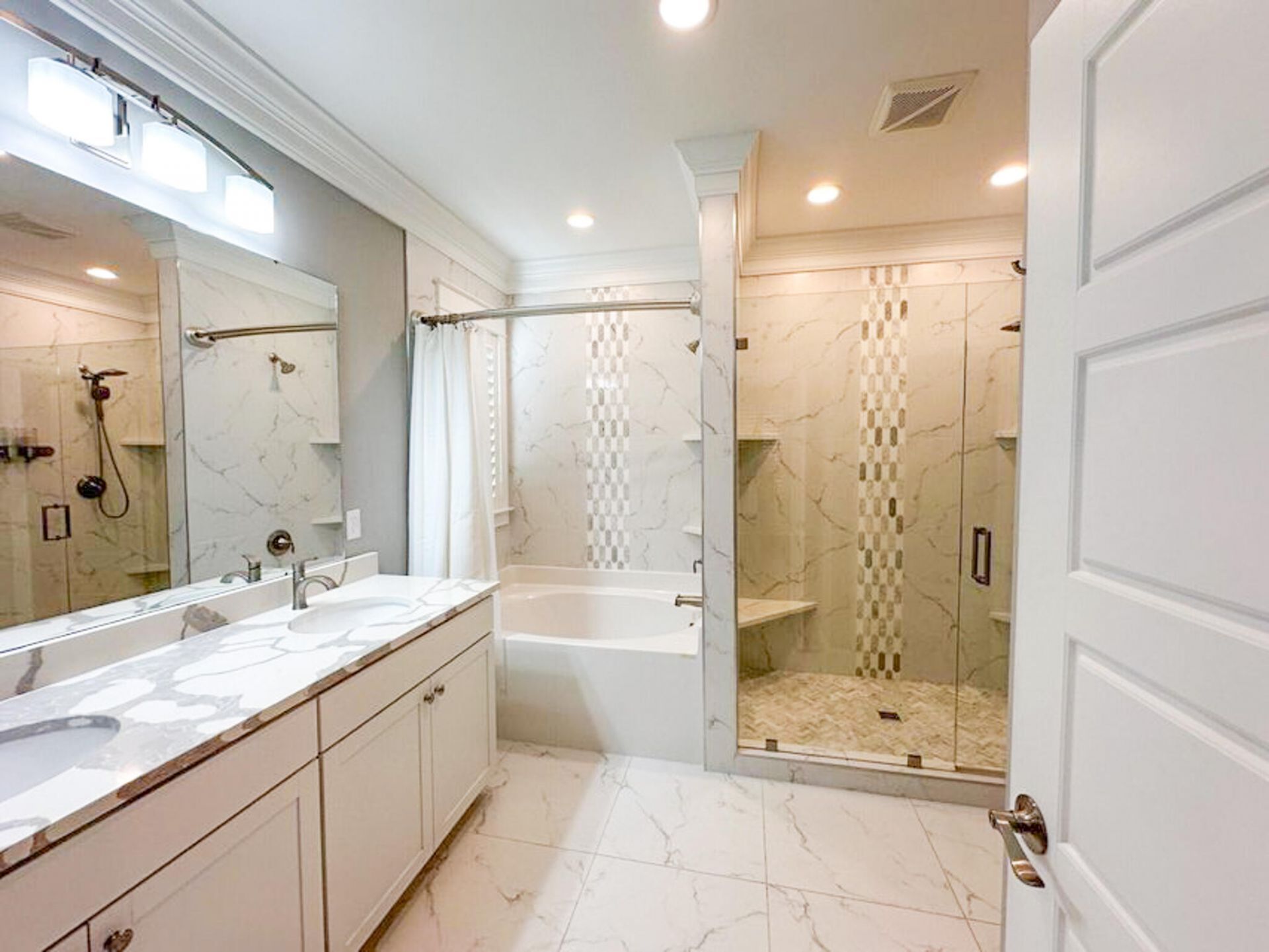 2420 Raymond Avenue Photo 11