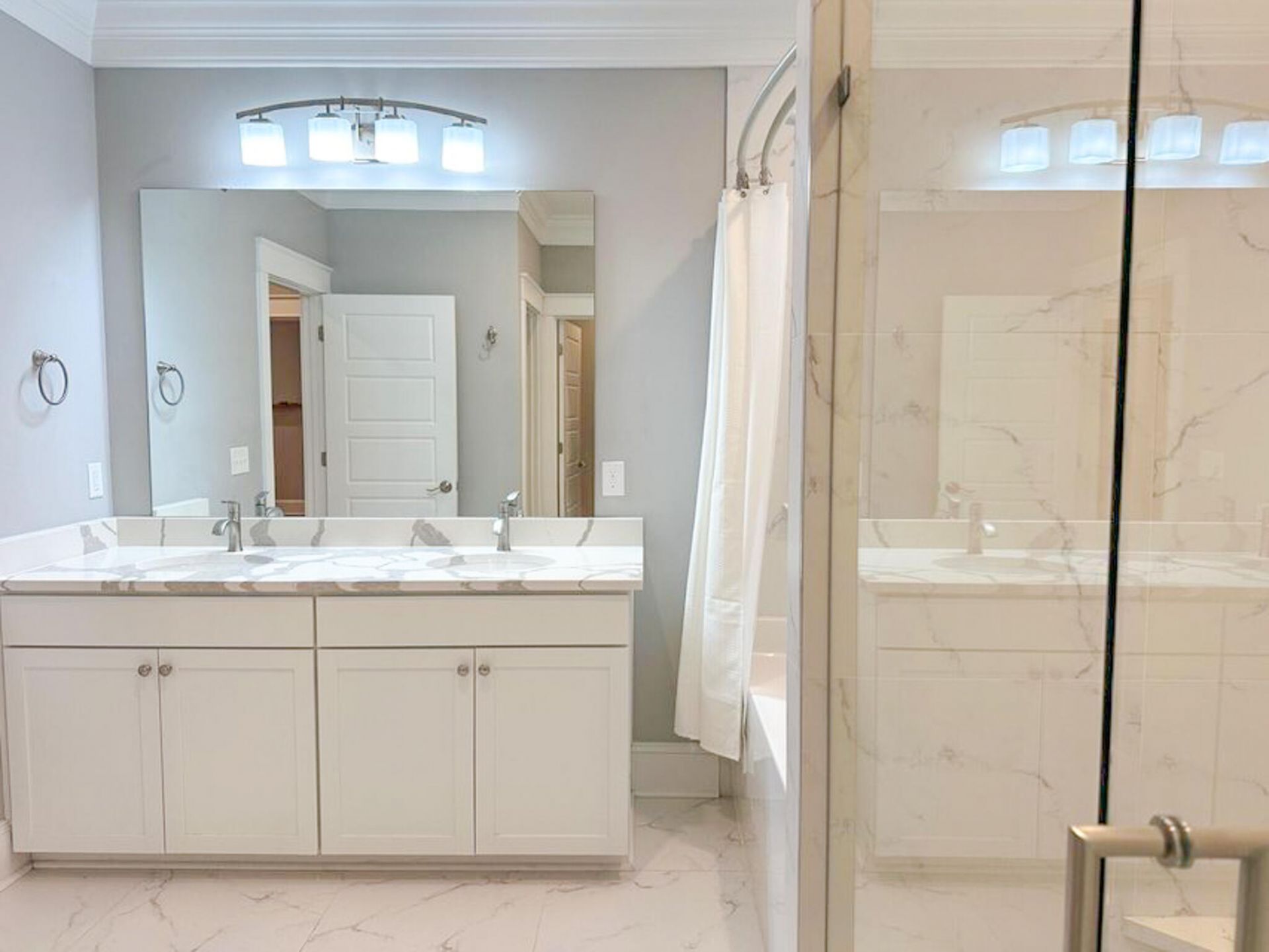 2420 Raymond Avenue Photo 12