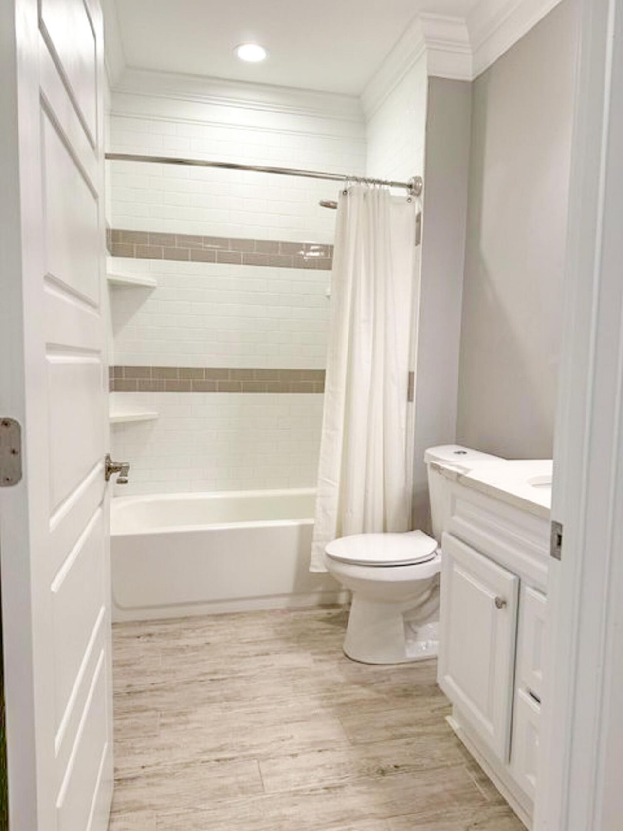 2420 Raymond Avenue Photo 16