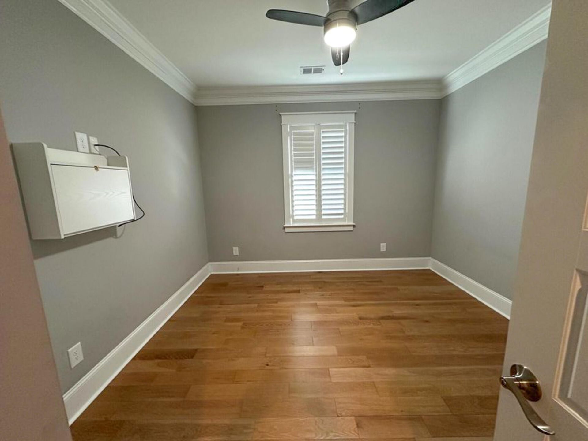 2420 Raymond Avenue Photo 19