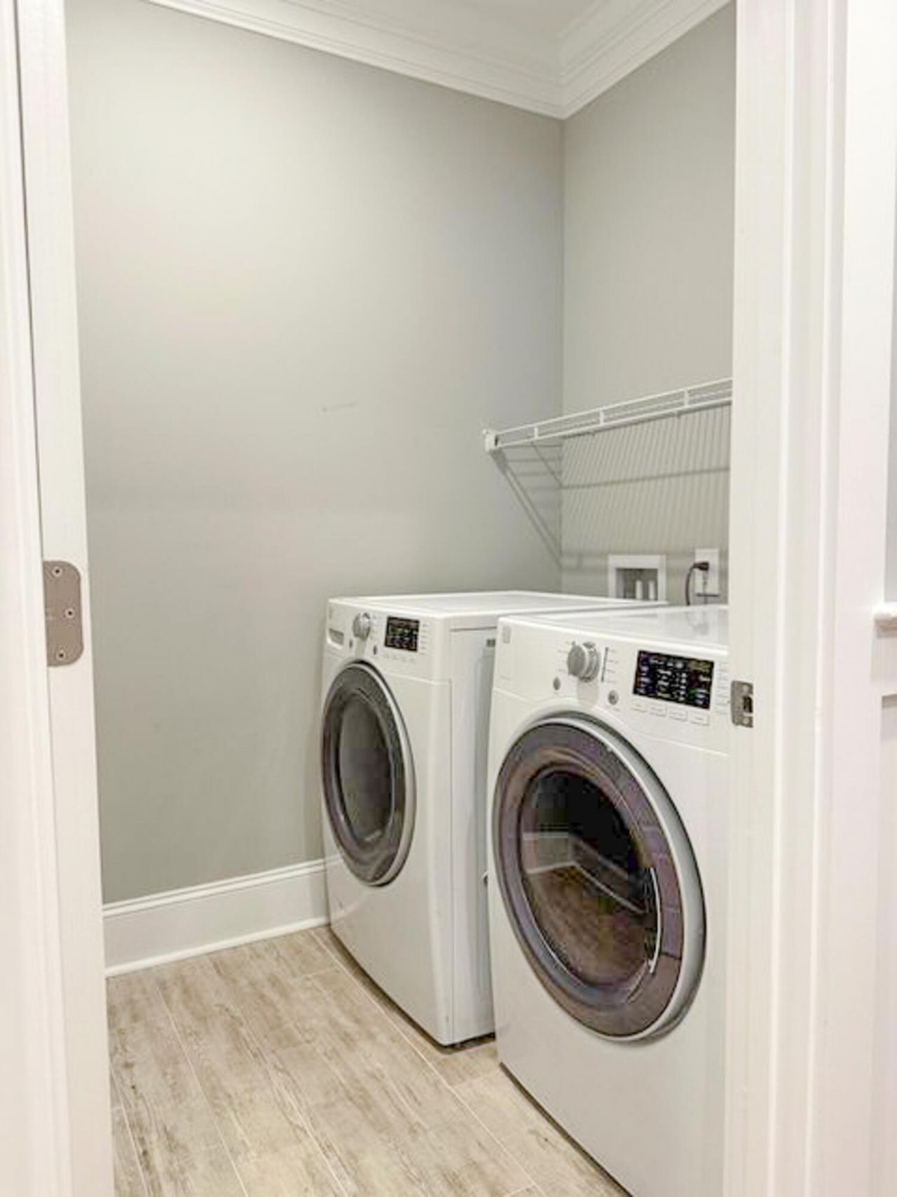 2420 Raymond Avenue Photo 20