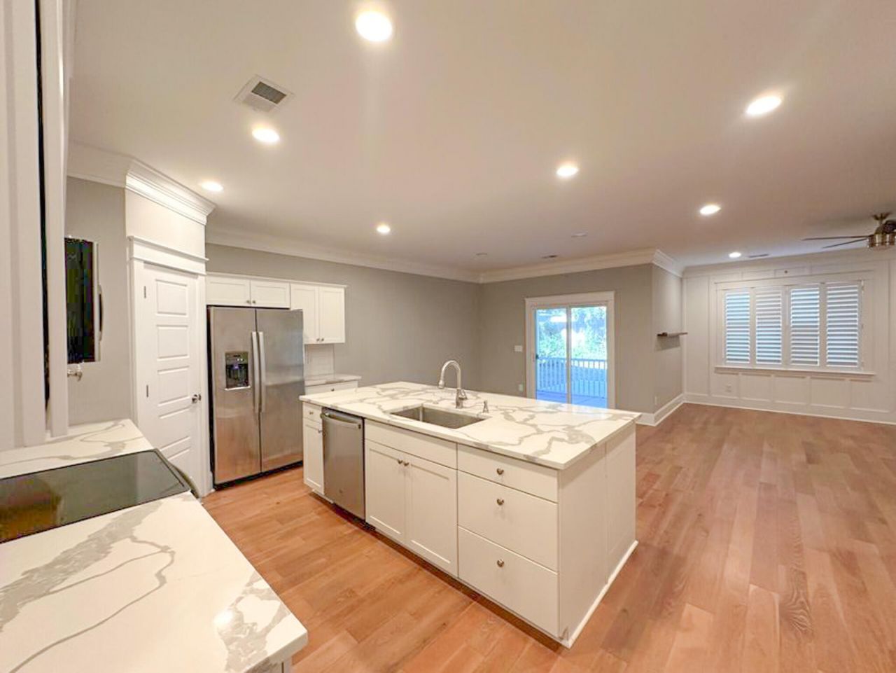 2420 Raymond Avenue Photo 5