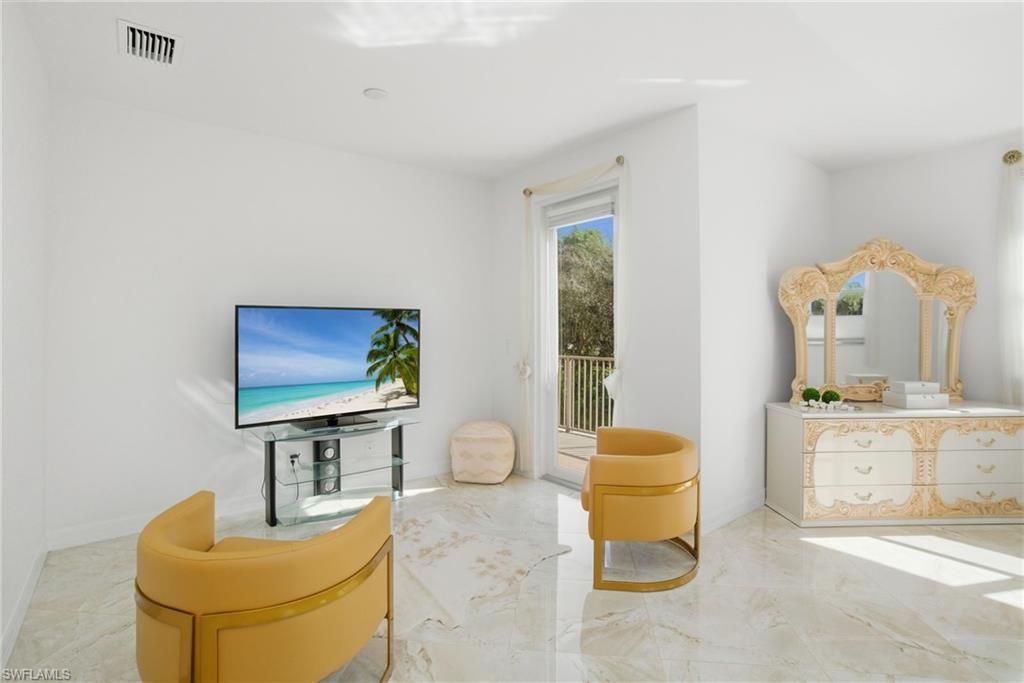 1945 Isla De Palma Cir, Naples, FL 34119 Photo