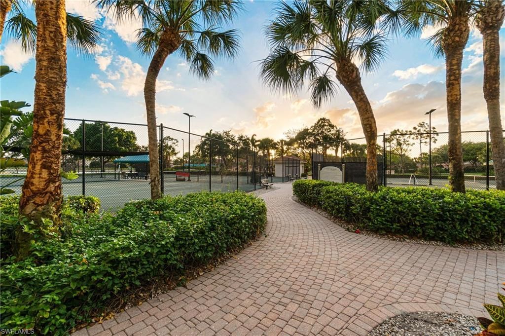 1945 Isla De Palma Cir, Naples, FL 34119 Photo