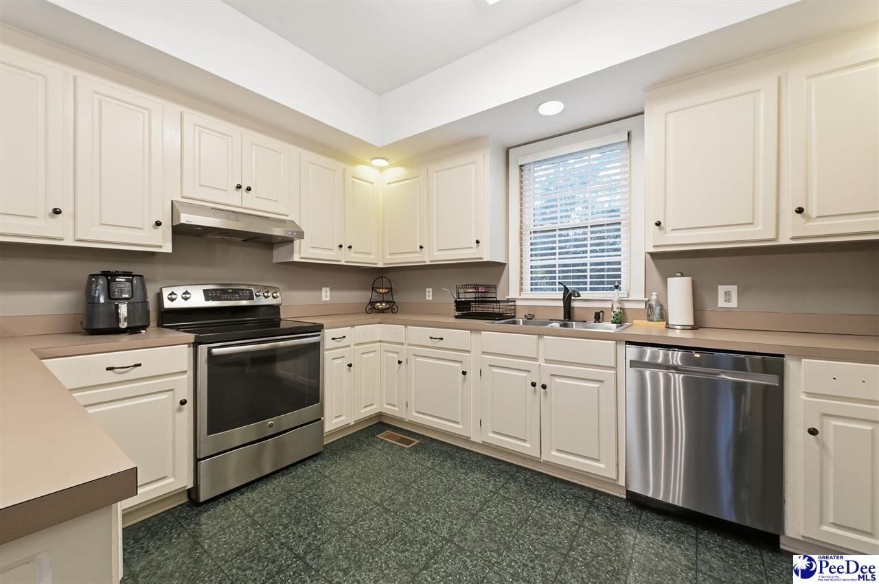 1201 Outen St Photo 13