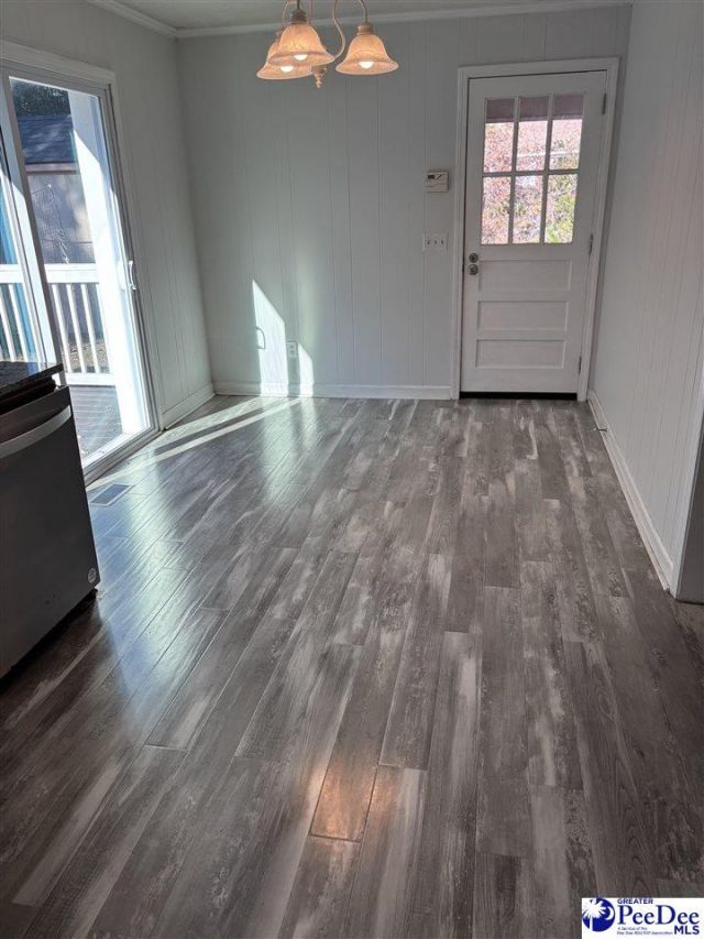 2109 Eaton Cir Photo 10