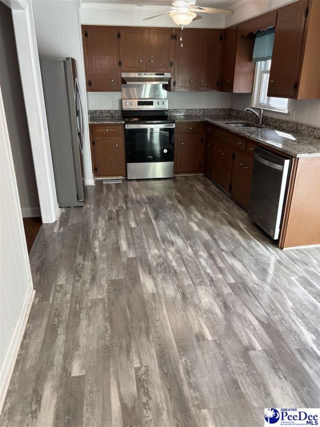 2109 Eaton Cir Photo 11