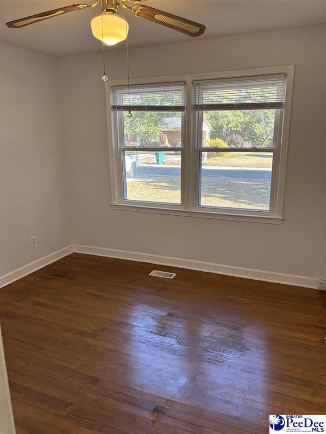 2109 Eaton Cir Photo 13