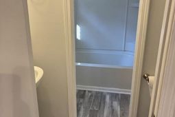 2109 Eaton Cir photo 4