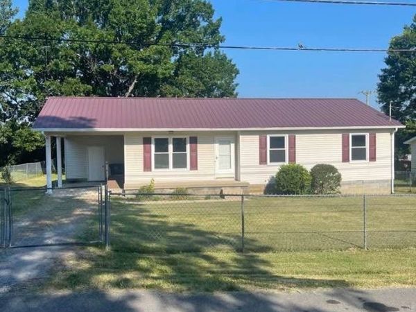17031/2 Gordon Rd, Shelbyville, TN 37160