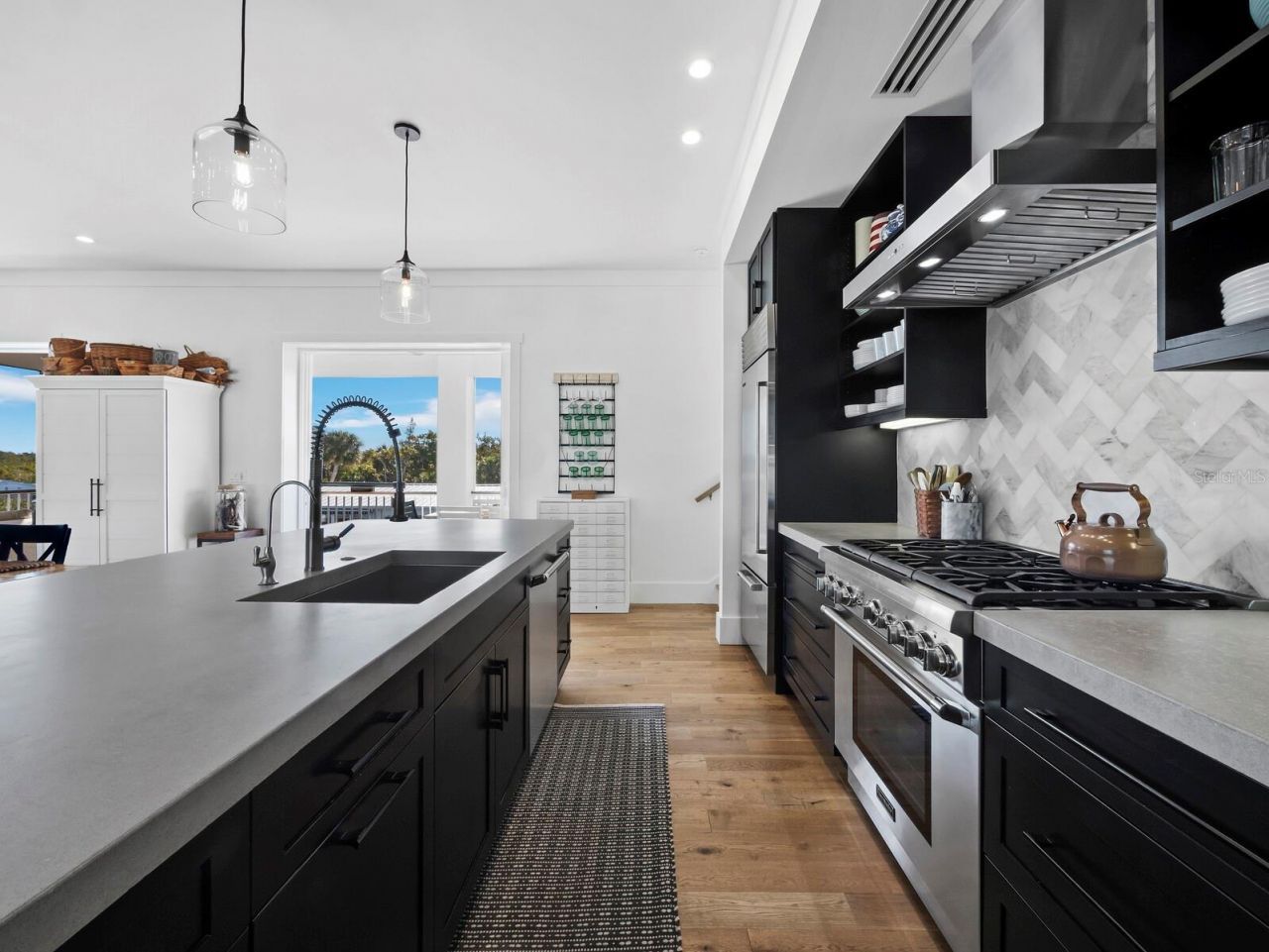 758 Saint Judes Drive N, Longboat Key, FL 34228 Photo