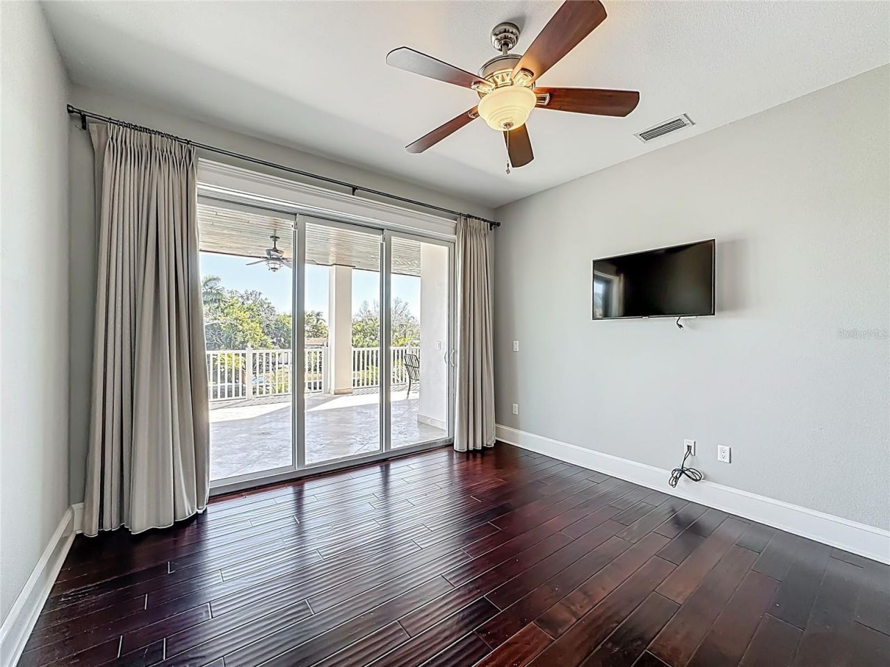 529 77th Street, Holmes Beach, FL 34217 Photo